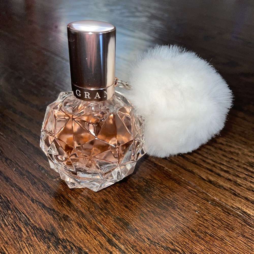 Ariana Grande Ari Perfume